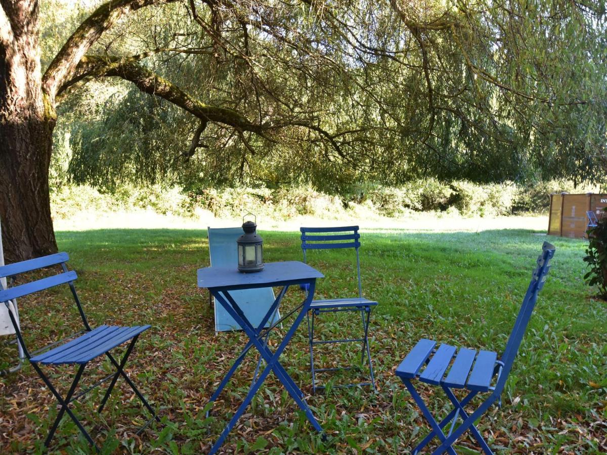Cosy Holiday Home In Lantheuil With Garden 维尔弗兰彻杜波里 外观 照片
