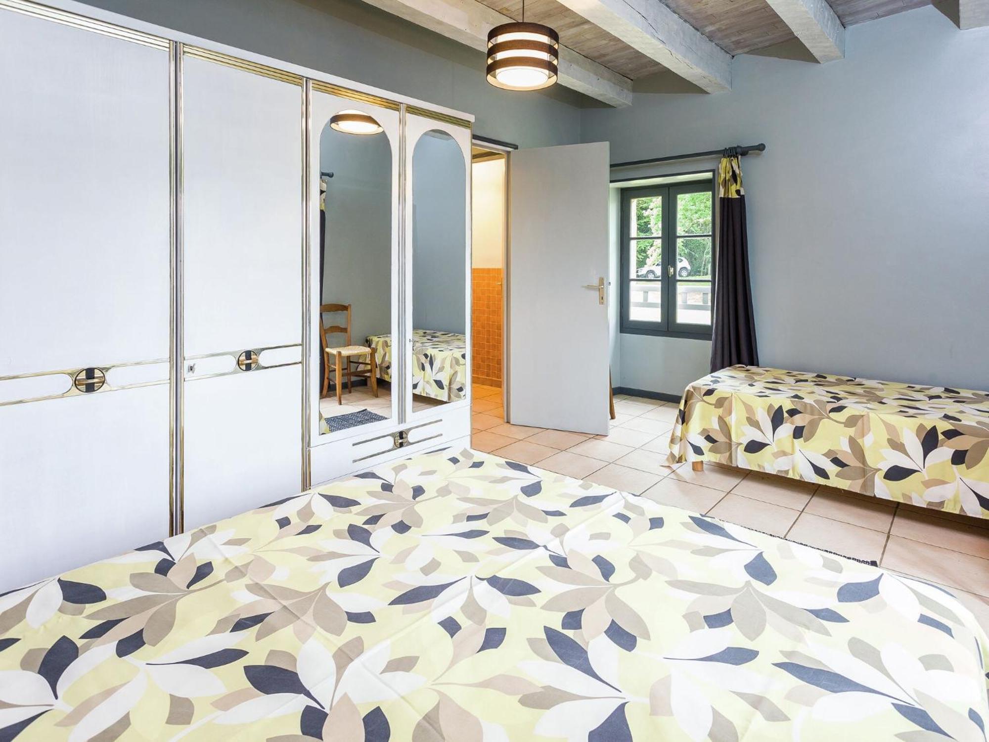 Cosy Holiday Home In Lantheuil With Garden 维尔弗兰彻杜波里 外观 照片