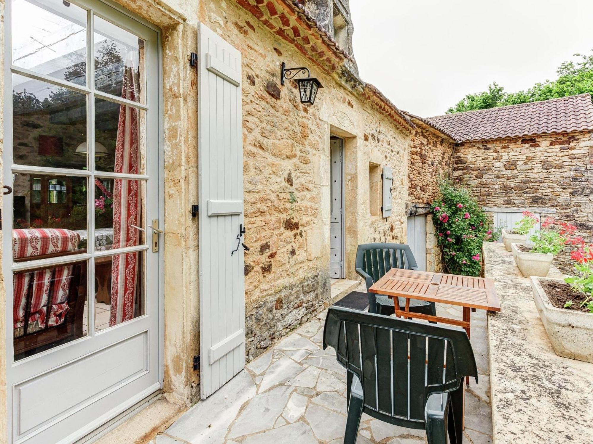 Cosy Holiday Home In Lantheuil With Garden 维尔弗兰彻杜波里 外观 照片