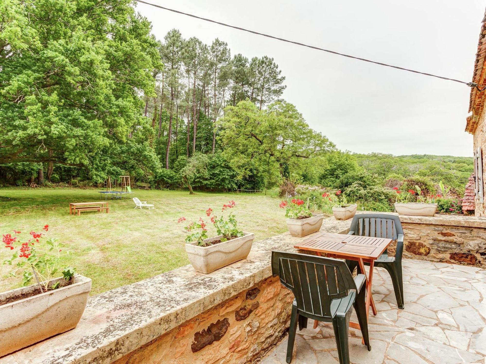 Cosy Holiday Home In Lantheuil With Garden 维尔弗兰彻杜波里 外观 照片