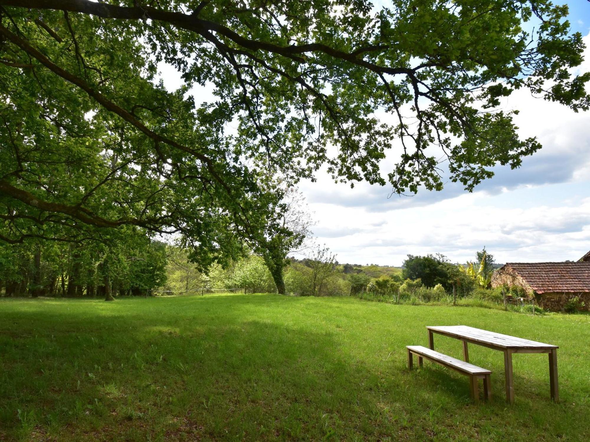 Cosy Holiday Home In Lantheuil With Garden 维尔弗兰彻杜波里 外观 照片