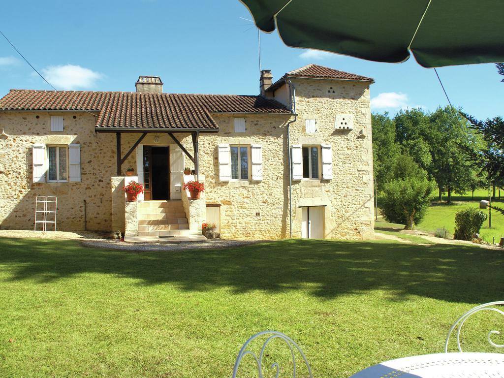 Cosy Holiday Home In Lantheuil With Garden 维尔弗兰彻杜波里 外观 照片