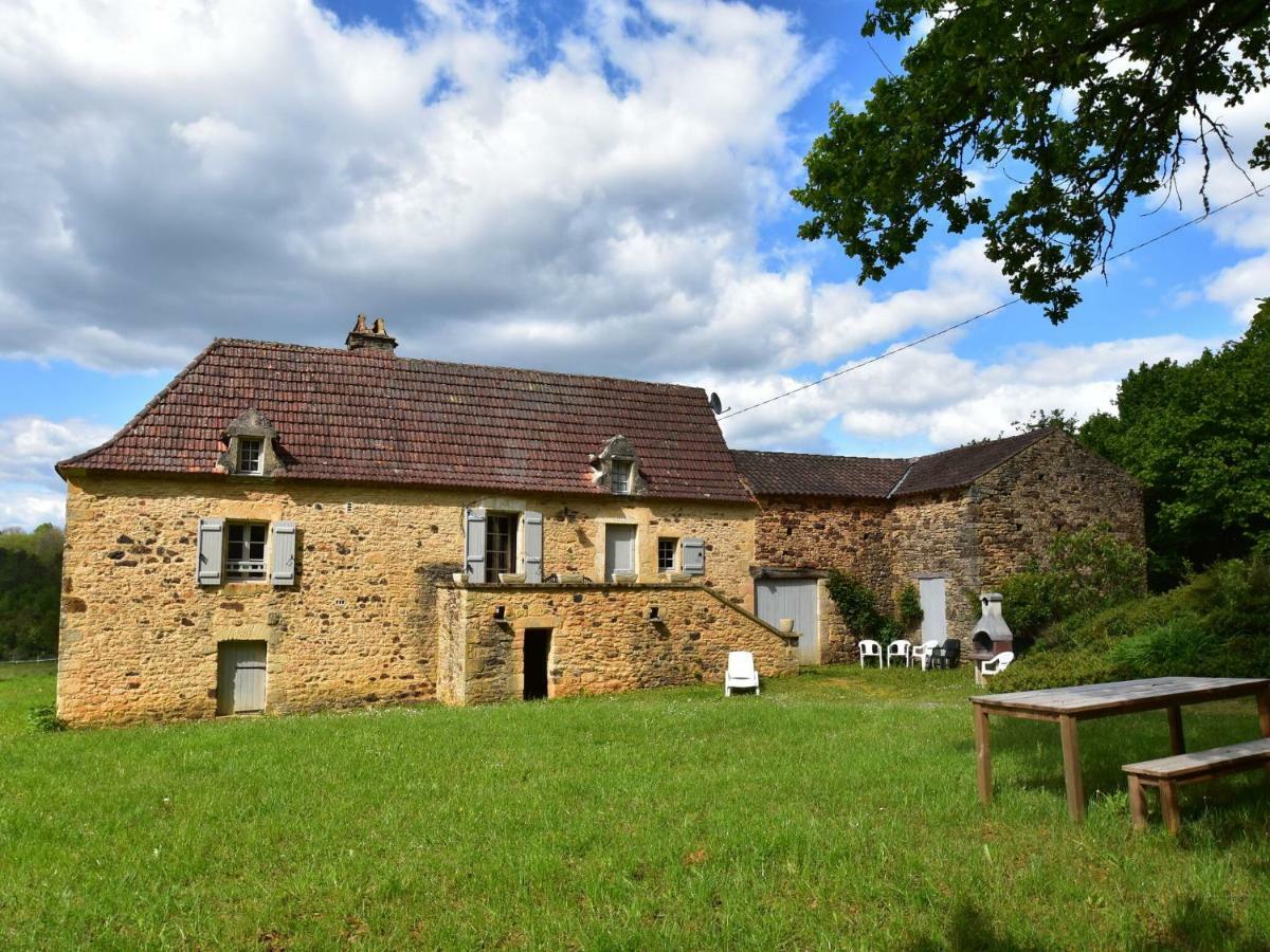 Cosy Holiday Home In Lantheuil With Garden 维尔弗兰彻杜波里 外观 照片