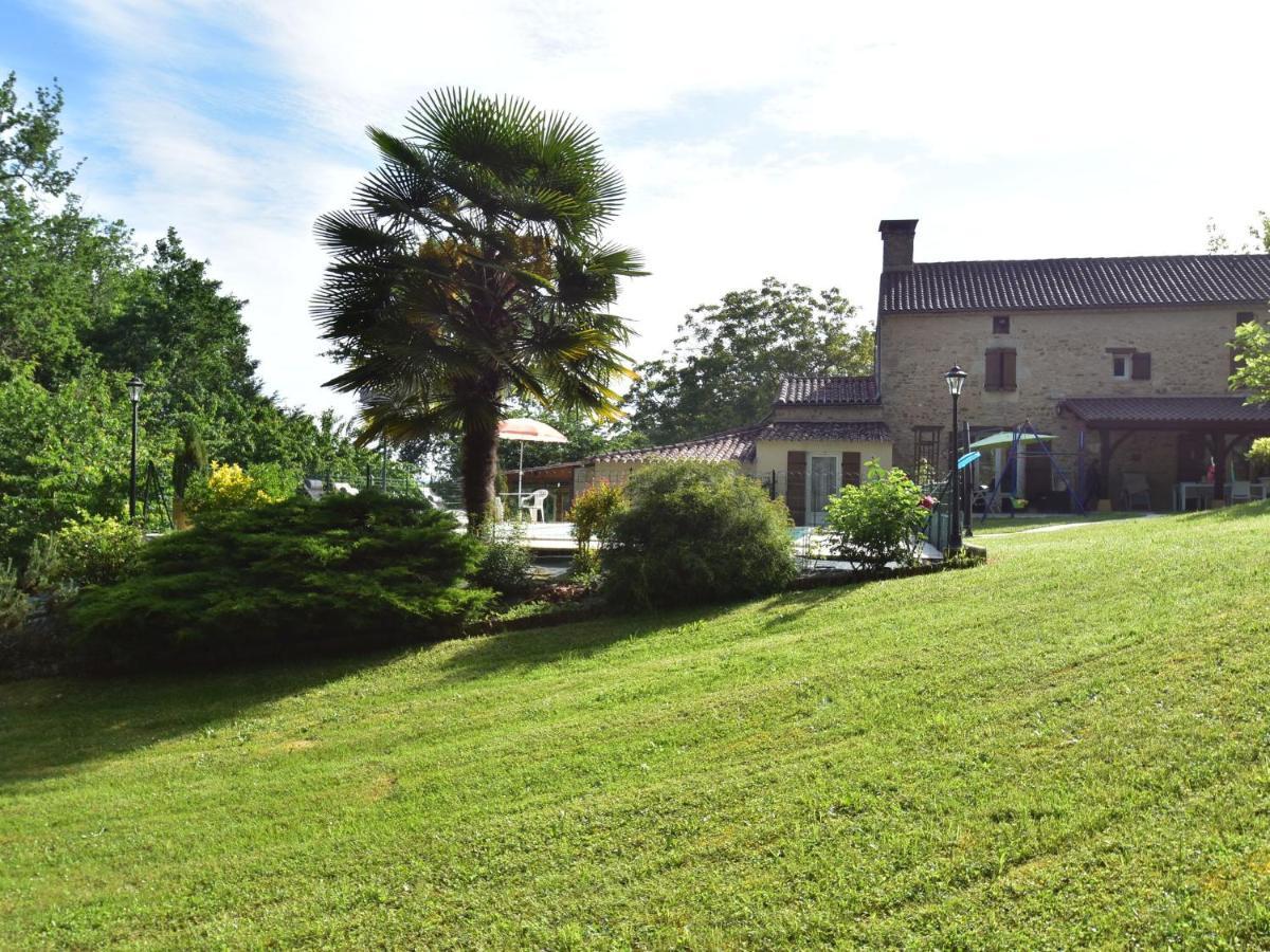 Cosy Holiday Home In Lantheuil With Garden 维尔弗兰彻杜波里 外观 照片